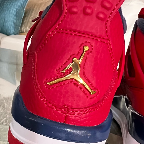 AIR JORDAN 4 Retro NEW - Picture 7 of 13